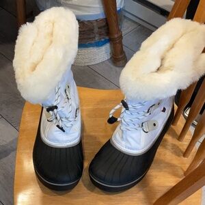 NIB Dream Pairs ankle snow boots